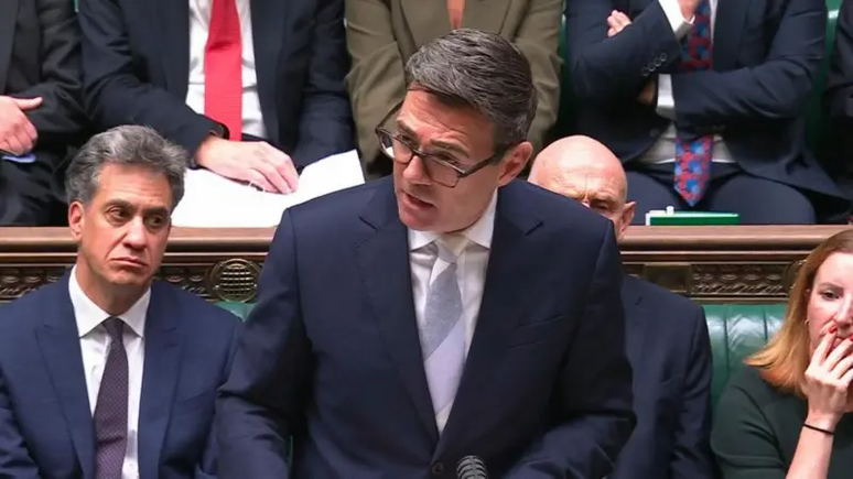 Andy Burnham falou sobre o Brexit na C&acirc;mara dos Comuns, no Parlamento brit&acirc;nico