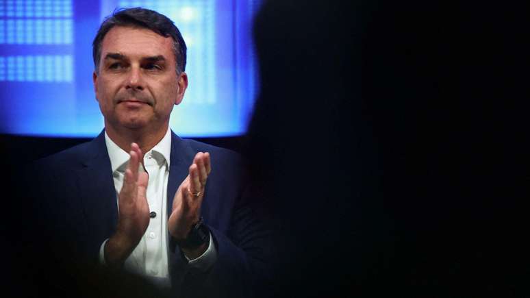 Modera&ccedil;&atilde;o de Fl&aacute;vio Bolsonaro &eacute; 'um enigma' para o ex-ministro da Casa Civil do governo FHC