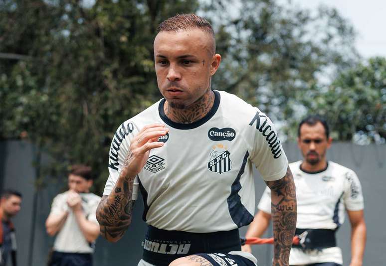 Everton Cebolinha deve encarar o Fluminense no domingo, pelo Brasileiro &ndash;
