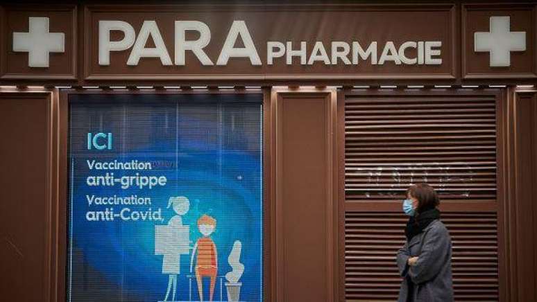 Na Fran&ccedil;a, em muitos casos, os pais precisam comprar as vacinas em farm&aacute;cias e levar para o m&eacute;dico aplicar nas crian&ccedil;as