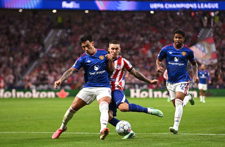 Defensor argentino poupou somente o treinador do Manchester United de suas cr&iacute;ticas &ndash;