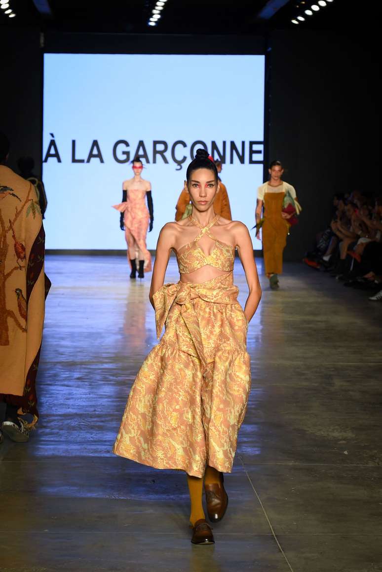 Desfile &Agrave; La Gar&ccedil;onne 
