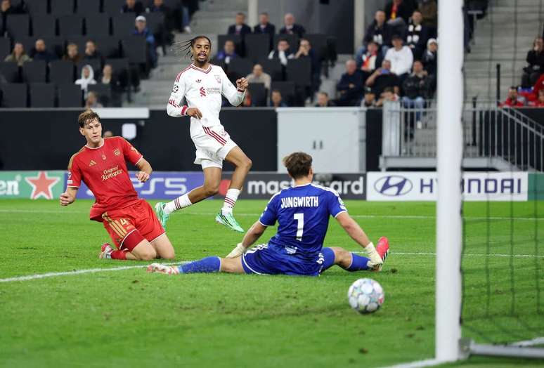 Bradley Barcola marca o terceiro gol do Liverpool na Ober&ouml;sterreich Arena &ndash;