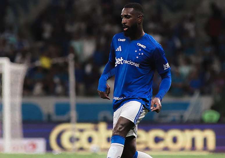 Gerson em a&ccedil;&atilde;o pelo Cruzeiro &ndash;