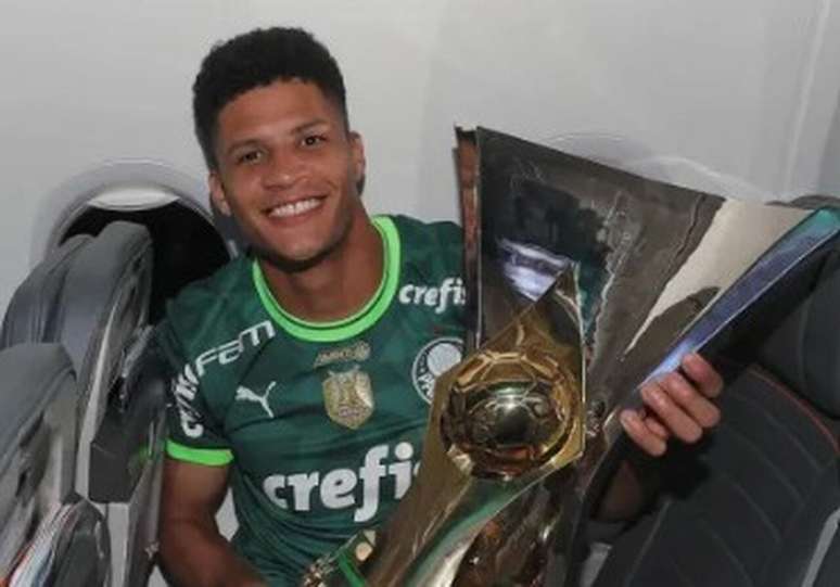 Mateus&atilde;o se profissionalizou no Palmeiras &ndash;
