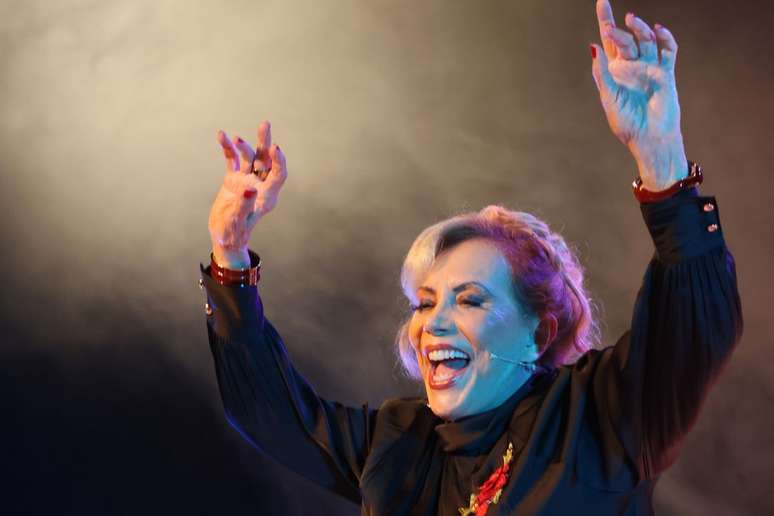 Arlete Salles aborda linha t&ecirc;nue entre a vida e a morte em mon&oacute;logo