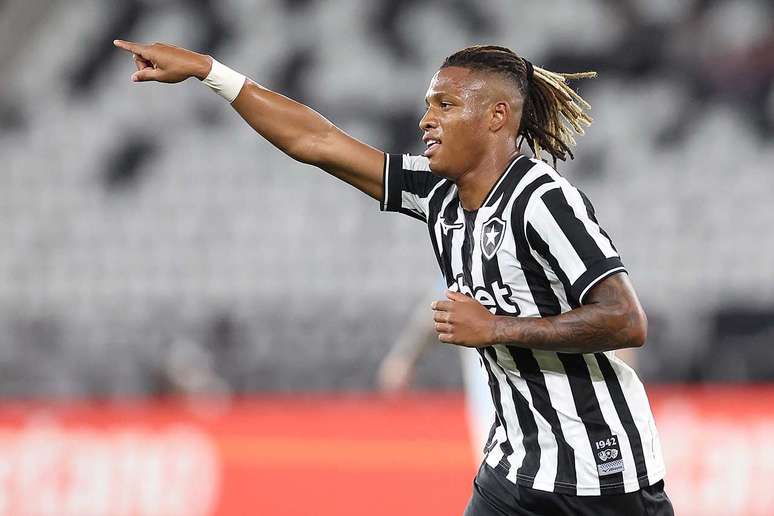 Desempenho de Danilo no Botafogo o levou &agrave; Sele&ccedil;&atilde;o Brasileira &ndash;