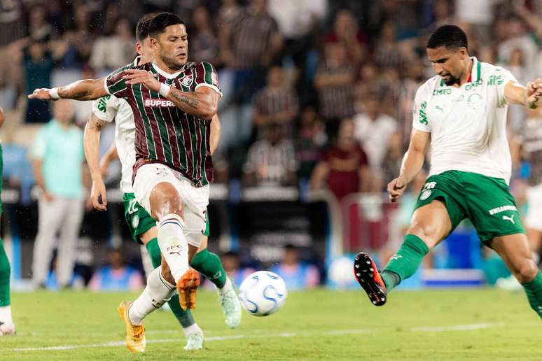 Atua&ccedil;&atilde;o de Hulk foi bem apagada na derrota do Flu para o Palmeiras &ndash;