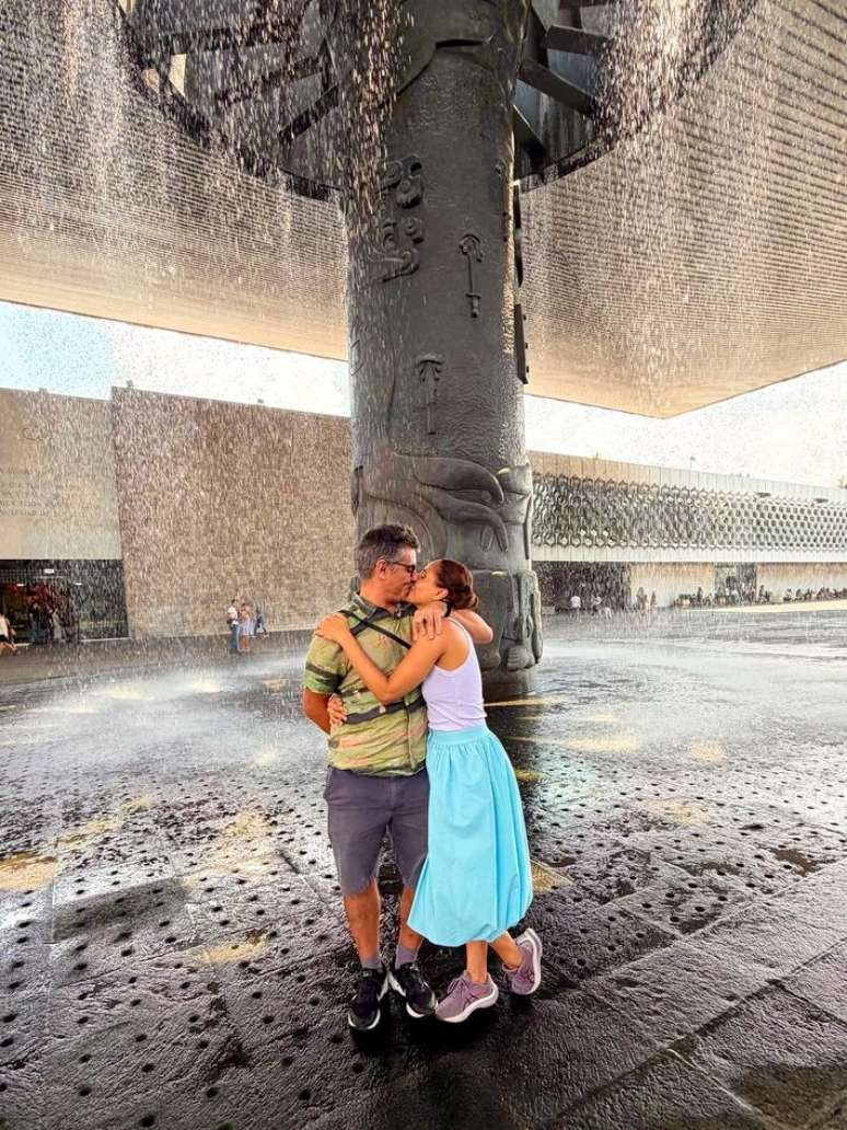 Camila Pitanga revelou que vai se casar com Patrick Pessoa em 6 de dezembro; o civil ser&aacute; realizado no dia 4