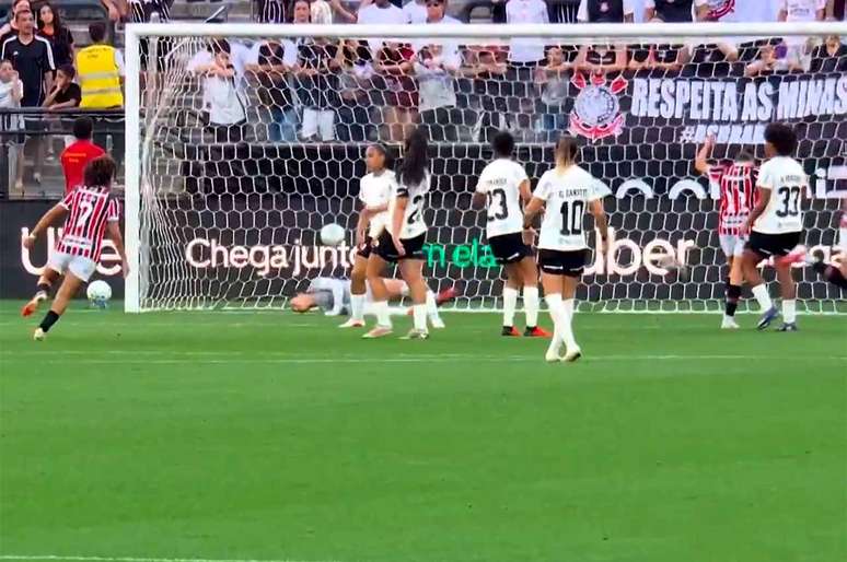 Rev&eacute;s para o S&atilde;o Paulo encerrou a sequ&ecirc;ncia de seis t&iacute;tulos consecutivos no Brasileir&atilde;o &ndash;
