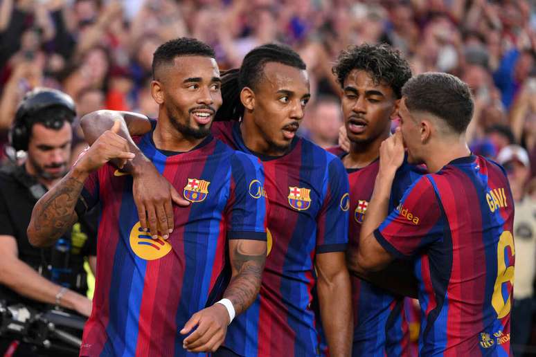 Gabriel Jesus apresenta n&uacute;meros superiores aos de Lamine Yamal nesta temporada &ndash;