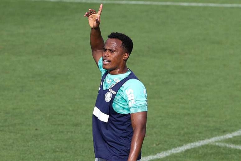 Arias durante treinamento do Palmeiras nesta sexta-feira (16) &ndash;