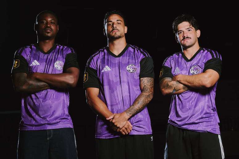 Novo uniforme dos Dibrados para a Kings Cup &ndash;