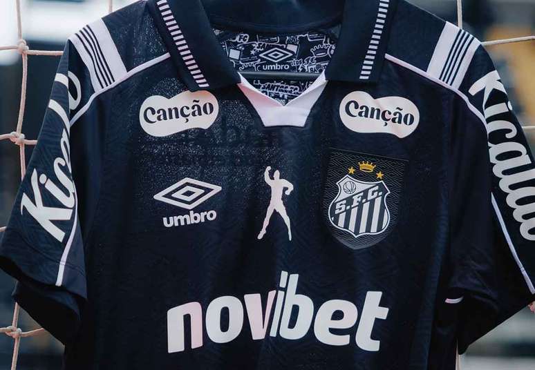 Novibet tinha contrato de tr&ecirc;s temporadas com o Santos &ndash;