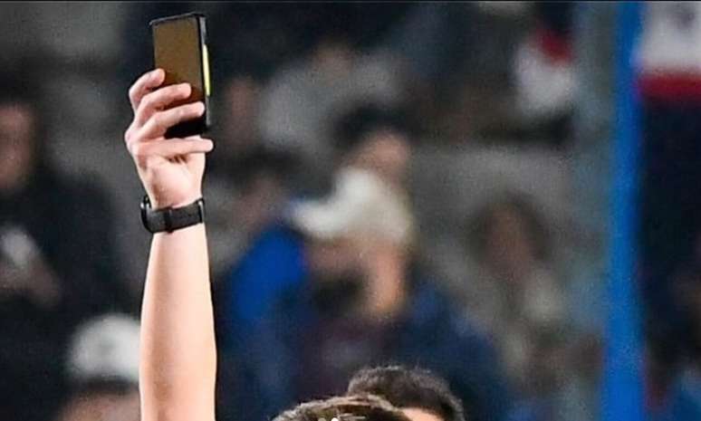Aplicativo funciona em um aparelho semelhante a um celular e sem sinal de wi-fi &ndash;
