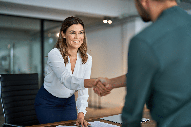A presen&ccedil;a profissional, a reputa&ccedil;&atilde;o e a forma de se comunicar ajudam a construir a percep&ccedil;&atilde;o dos clientes sobre um advogado antes da contrata&ccedil;&atilde;o 