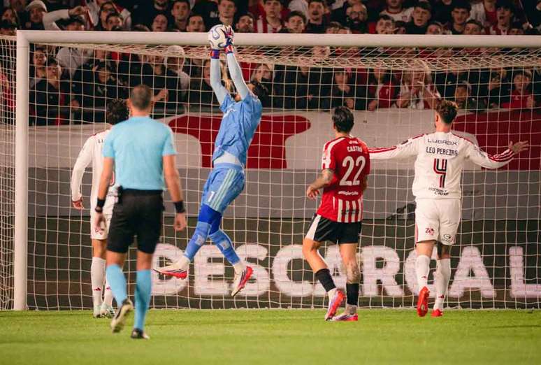 Rossi fez seis defesas contra o Estudiantes &ndash;