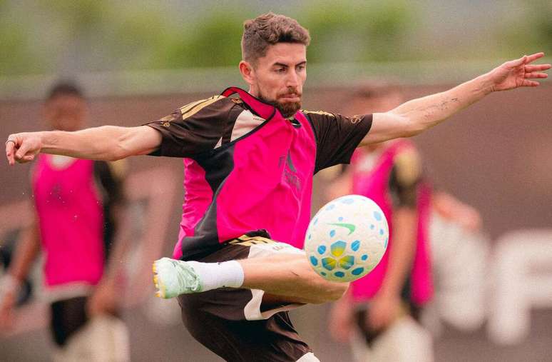Jorginho voltar&aacute; ao Flamengo ap&oacute;s cumprir suspens&atilde;o no Brasileir&atilde;o e na Liberta &ndash;