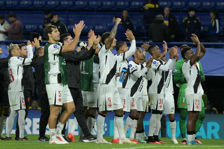 O Vasco vence o Boca na Bombonera &ndash;