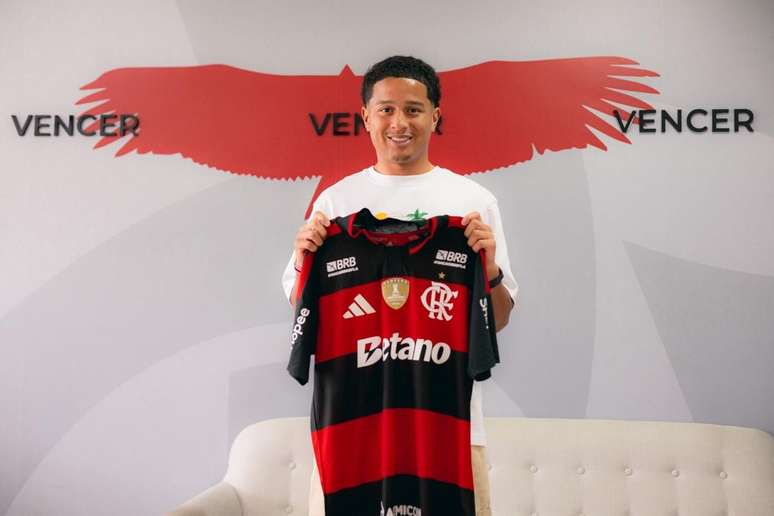 Valencia s&oacute; entrou em uma partida desde que chegou ao Flamengo &ndash;
