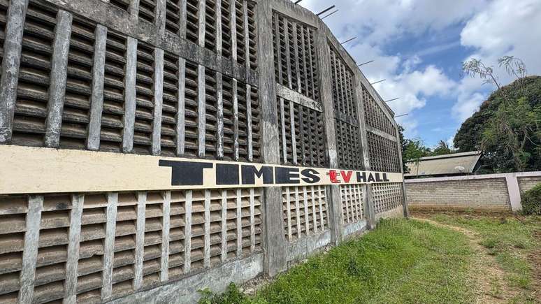 Deste edif&iacute;cio, Mackenzie transmitia seus serm&otilde;es pela televis&atilde;o