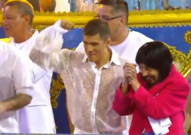 Benito desfila na &Aacute;guia de Ouro no carnaval de 2025 &ndash;