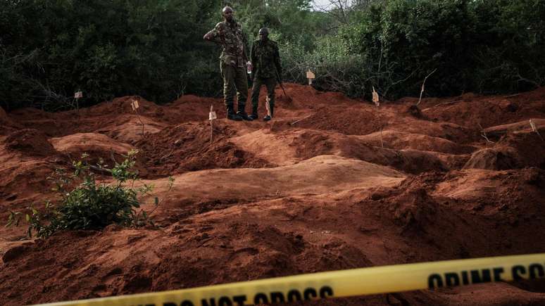 Mais de 400 corpos foram desenterrados na floresta de Shakahola, no leste do Qu&ecirc;nia