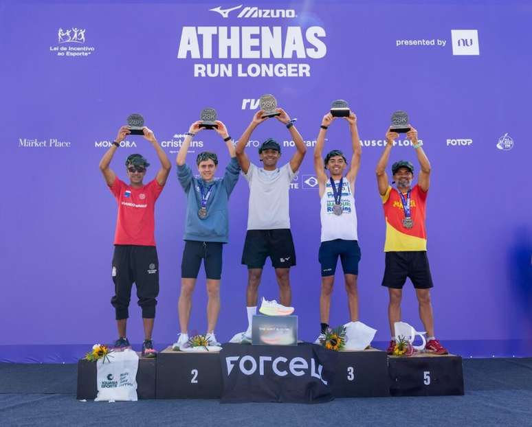 P&oacute;dio feminino dos 28K da Mizuno Athenas Run Longer (Divulga&ccedil;&atilde;o/Iguana Sports)
