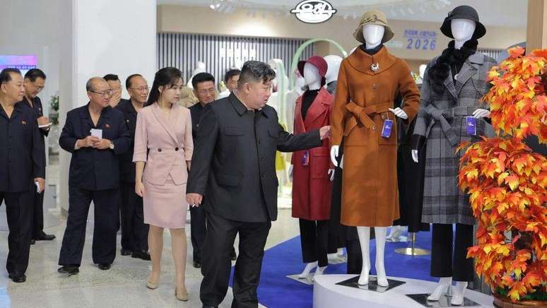 A intelig&ecirc;ncia sul-coreana acredita que Kim Jong-un possa estar preparando sua filha, Kim Ju-ae, como sua sucessora