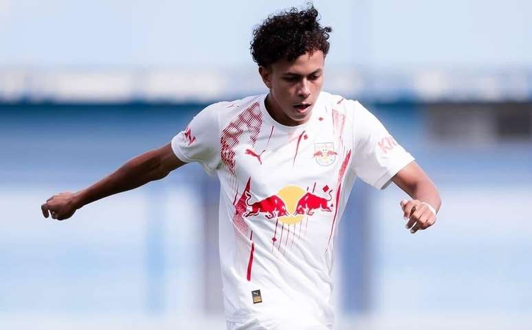Camisa 10 do time de Bragan&ccedil;a Paulista &eacute; uma das refer&ecirc;ncias t&eacute;cnicas na campanha hist&oacute;rica &ndash;