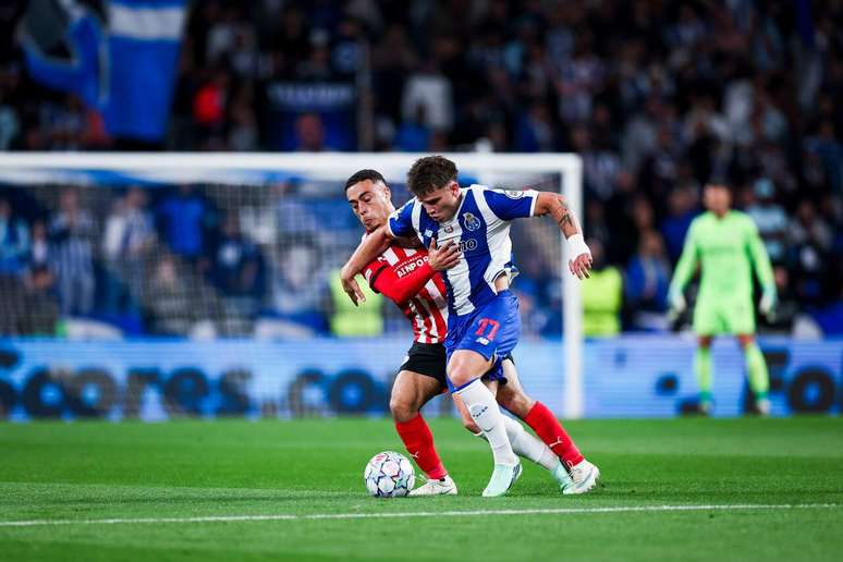 PSV conquista sua primeira vit&oacute;ria, enquanto Porto segue em seu terceiro rev&eacute;s &ndash;