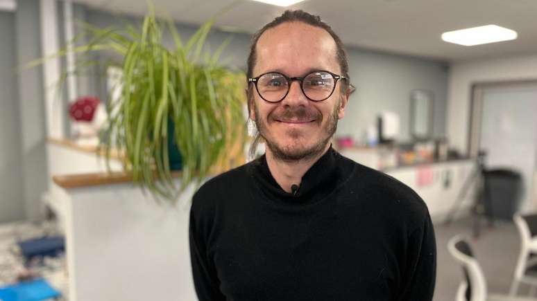 O m&eacute;dico Darren Quelch diz que a depend&ecirc;ncia de cetamina exige um tratamento diferente do usado para &aacute;lcool e outras drogas