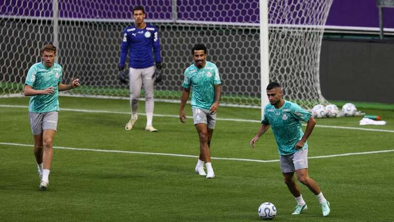Andreas Pereira em treino do Palmeiras no Nubank Parque &ndash;