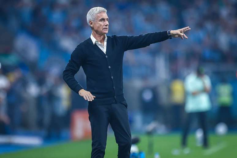 Luis Castro tinha contrato at&eacute; o fim de 2027 com o Tricolor &ndash;