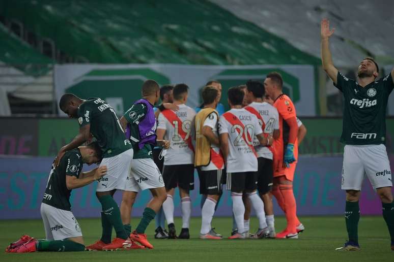 Jogadores do Palmeiras comemora classifica&ccedil;&atilde;o contra o River Plate na semifinal da Libertadores