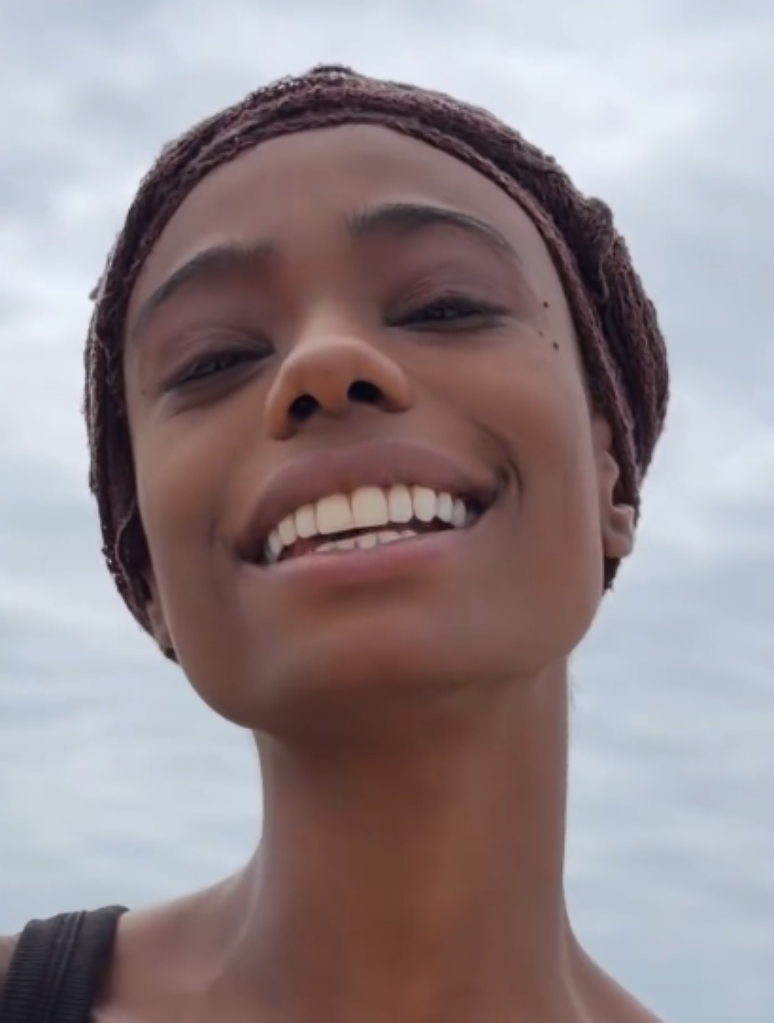 Modelo Dandara Couto publica v&iacute;deo nas redes sociais falando sobre recupera&ccedil;&atilde;o ap&oacute;s crise envolvendo sa&uacute;de mental