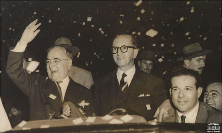 Get&uacute;lio Vargas e Jo&atilde;o Goulart (&agrave; dir.), em foto sem data; os dois enfrentaram a polariza&ccedil;&atilde;o em seus respectivos governos