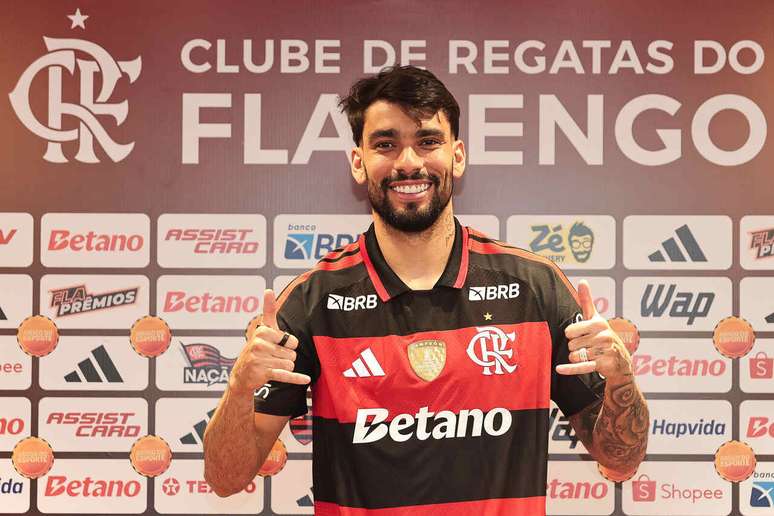Em fevereiro de 2026, Lucas Paquet&aacute; retornou ao Fla ap&oacute;s anos longe &ndash;
