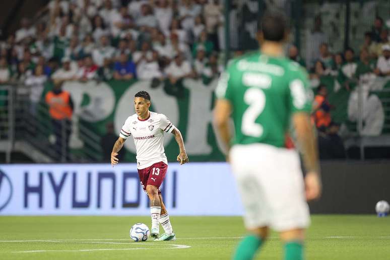 Guilherme Arana, lateral do Fluminense, diante do Palmeiras&nbsp; &ndash;