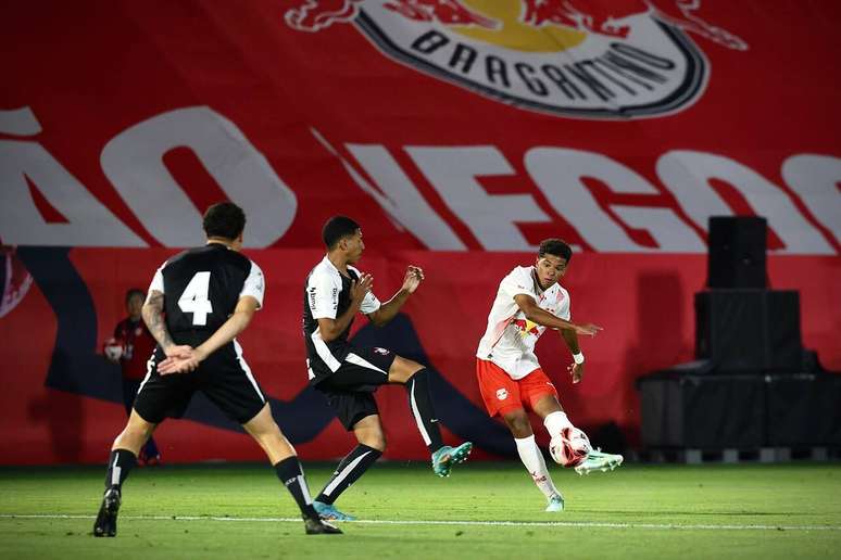 Tim&atilde;zinho busca empate no fim &ndash;