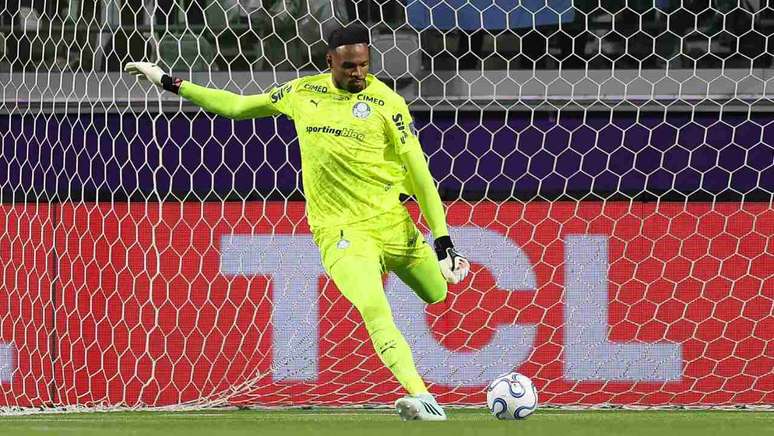 Carlos Miguel volta a se destacar com a camisa do Palmeiras na Libertadores &ndash;