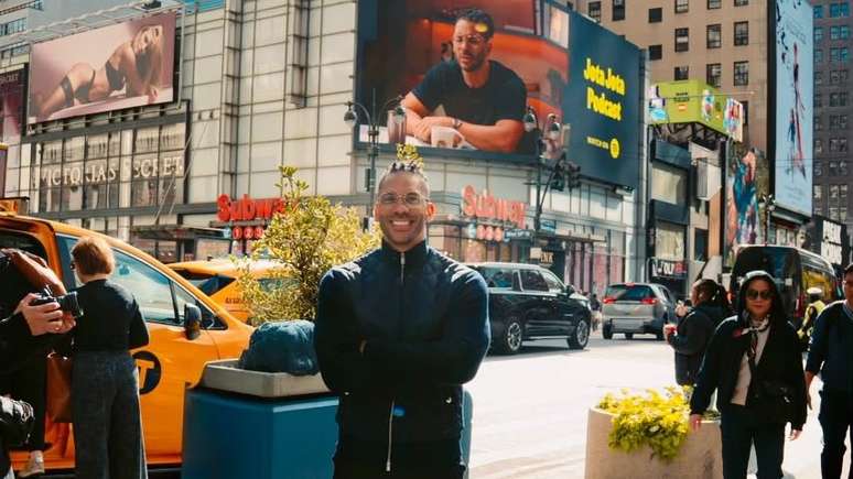 Joel Jota amplia atuação nos negócios e leva podcast a campanha internacional do Spotify