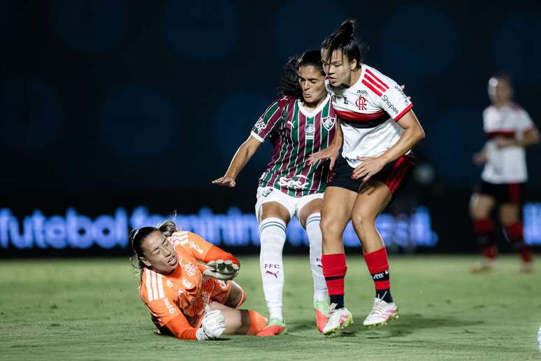 Flamengo supera Fluminense e vai &agrave; semi da Copa do Brasil Feminina &ndash;