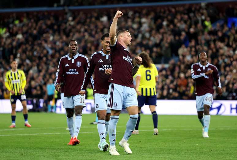 Aston Villa chega embalado pela campanha na Liga dos Campe&otilde;es &ndash;