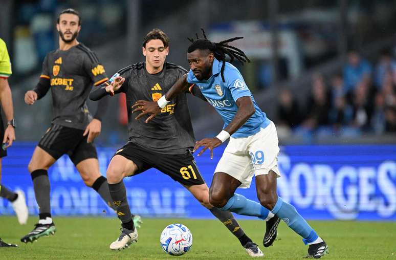 Anguissa, do Napoli, busca superar marca&ccedil;&atilde;o da Roma no Est&aacute;dio Diego Armando Maradona &ndash;