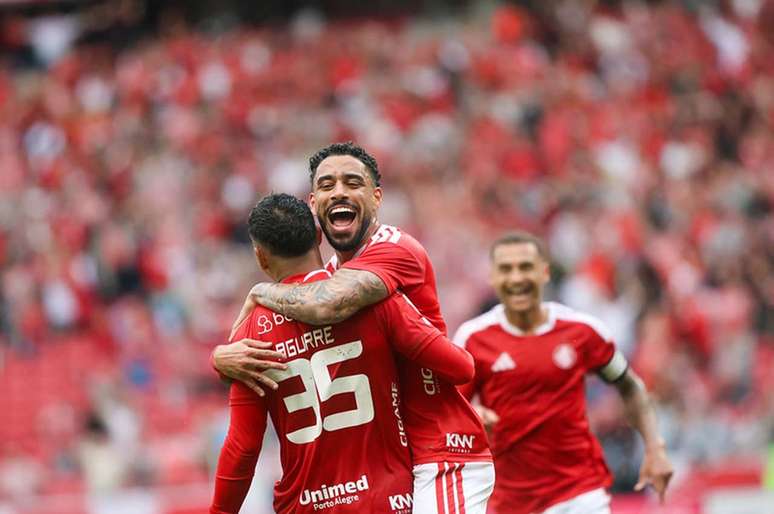 Matheus Bahia comemora o gol marcado contra o Botafogo &ndash;