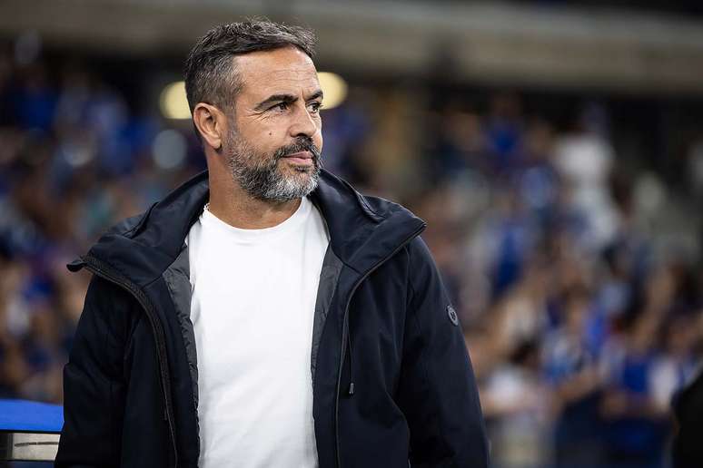 Artur Jorge aliviado ap&oacute;s a dura vit&oacute;ria do Cruzeiro sobre o Remo, no Mineir&atilde;o.&nbsp;