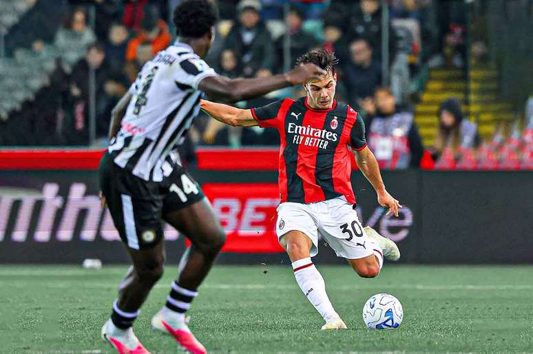 Udinese e Milan mediram for&ccedil;as neste domingo (25), pelo Italiano &ndash;
