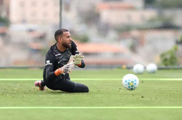 Everson j&aacute; deixou o DM, mas n&atilde;o vai para o jogo &ndash;