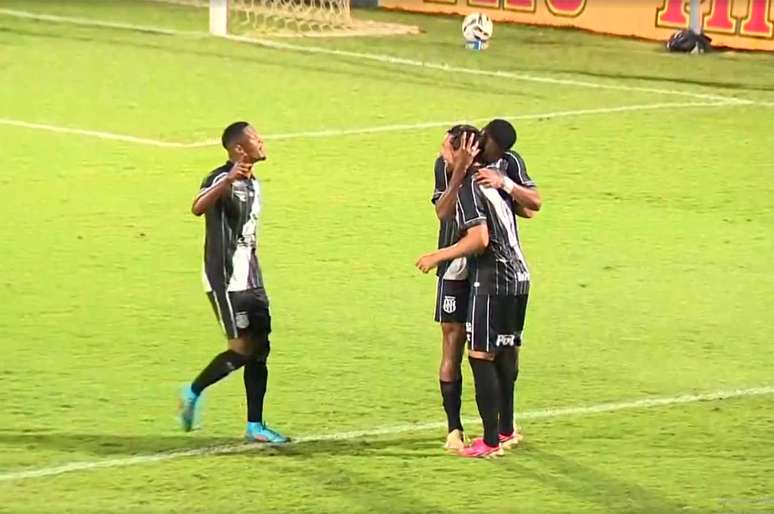 Ponte Preta chegou a virar o placar sobre o Fortaleza, mas cedeu o empate na etapa final &ndash;